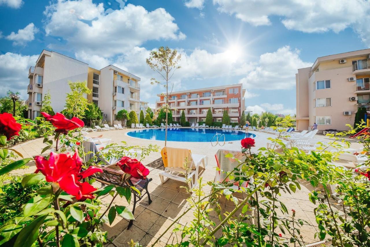 Nessebar Fort Club - Prestige Apartments Slântsjev Brjag Eksteriør bilde